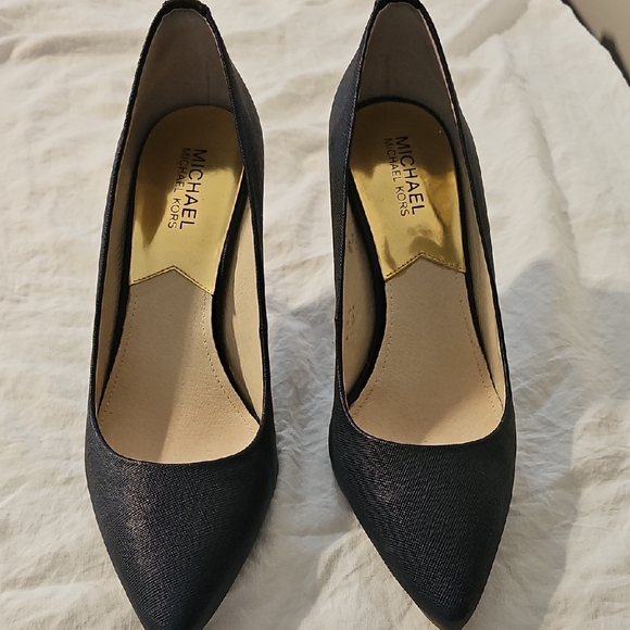 Michael Kors Navy Blue Pointed Heels - Picture 1 of 5